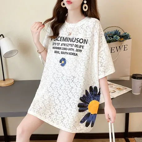 网红ins超火短袖t恤女夏韩版宽松中长款蕾丝镂空大版小雏菊上衣潮图片