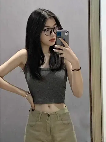 白色纯棉小吊带背心女夏别致无袖上衣设计感外穿内搭美背短款打底图片