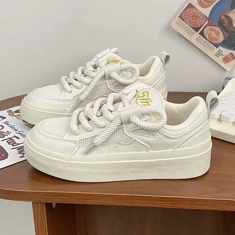 Betoo 潮流网女板鞋小白小众面包港风2023爆款小众设计运动透气商品大图