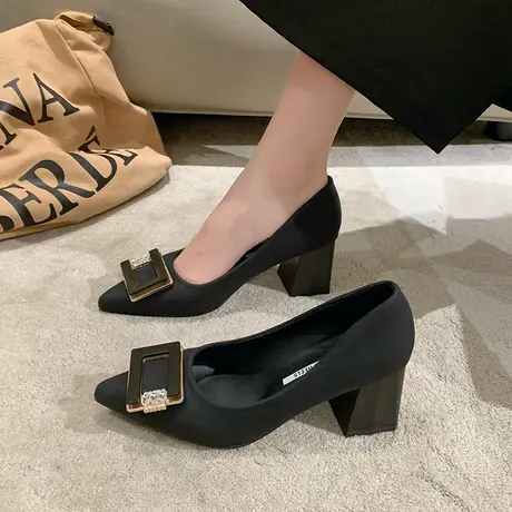 黑色尖头职业高跟鞋女2023年新款小码粗跟浅口单鞋舒适法式小皮鞋商品大图