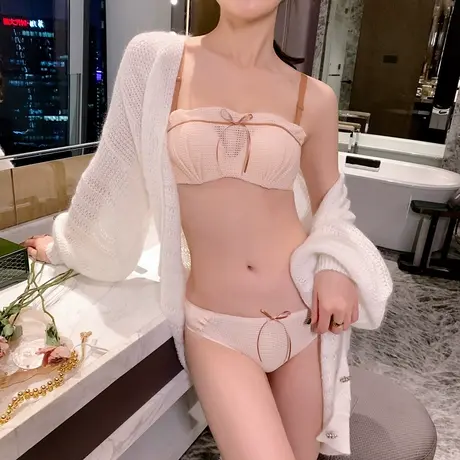 荷韵阁甜美无肩带隐形抹胸内衣女柔软无钢圈小胸聚拢上托文胸套装商品大图
