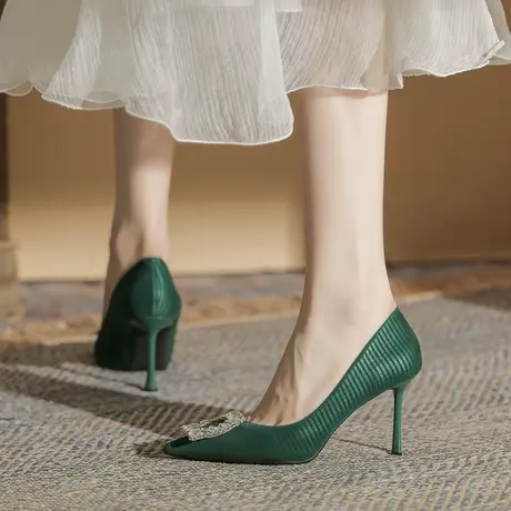 高跟鞋女2023春季新款性感尖头细跟方扣单鞋设计感小众复古宴会鞋商品大图