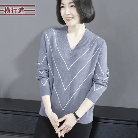 2023新款冬装V领撞色宽松针织保暖毛衣纯色简约大码妈妈女装上衣图片