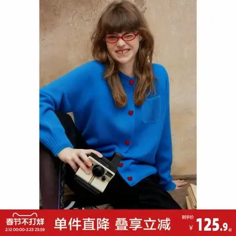 唐狮2026秋冬新款女毛衣韩系撞色扣设计圆领针织开衫甜美百搭图片