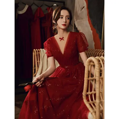 敬酒服新娘高级感赫本风2023新款冬季酒红色订婚连衣裙小个子礼服商品大图