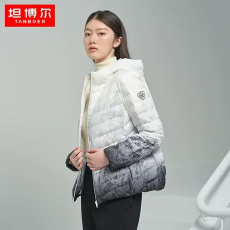 【商场同款】坦博尔90鹅绒高端轻薄羽绒服女连帽短款外套TB330290商品大图
