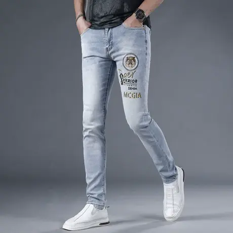 欧洲站夏季刺绣牛仔裤男款修身小脚2024新款潮牌烫钻男士裤子薄款图片