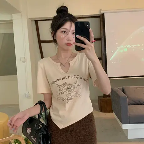 独特别致小个子不规则法式短款短袖t恤女上衣设计感小众新款夏季图片