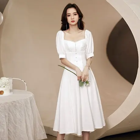 白色小晚礼服裙女平时可穿轻奢法式方领中长款夏季连衣裙缎面气质图片