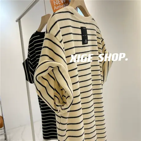 条纹磨毛短袖T恤女韩版设计感后背字母贴布宽松百搭经典圆领上衣商品大图