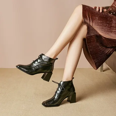 秋冬季新款方头马丁靴女粗高跟欧美风时尚星光纹软漆气质百搭女靴图片