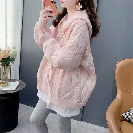 温柔风别致粉色棉服拼接毛衣开衫女冬季2023年新款牛角扣针织外套图片