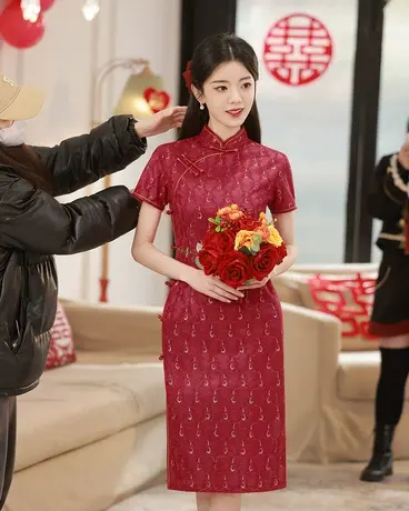 旗袍敬酒服新娘红色中式订婚礼服连衣裙回门便装结婚高级感改良女图片