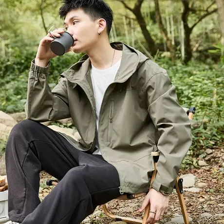 唐狮春秋新款外套男连帽净色户外风衣外套夹克男春秋冲锋少年上衣图片