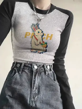 可爱兔子简约设计感修身显瘦打底衫ins潮秋季插肩长袖T恤女小上衣图片