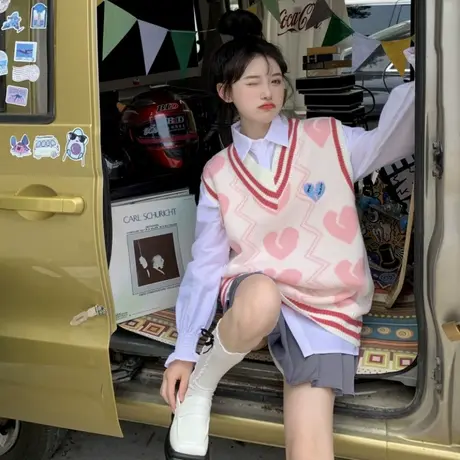 日系复古马甲v领毛衣女春秋宽松设计感小众慵懒风高级感上衣外套图片