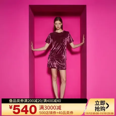 Juicy Couture橘滋23新款瑰丽时尚轻奢贴袋绣花丝绒短袖女T恤商品大图