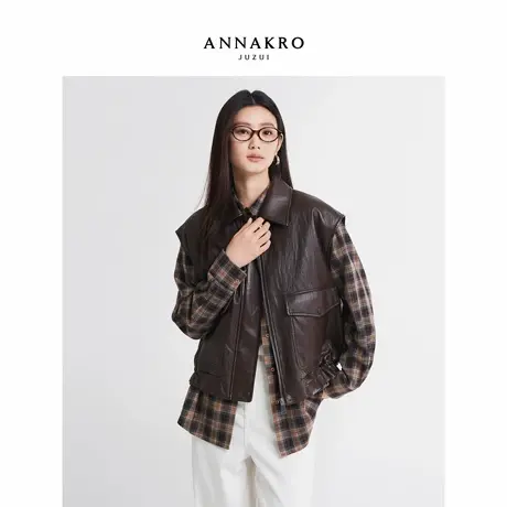 玖姿安娜蔻摩登时尚气质翻领落肩花苞型PU皮马夹女2026春季新款图片