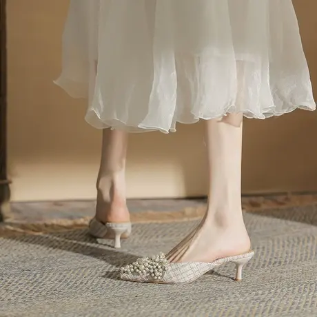 包头凉鞋女2023年新款夏季网红水钻法式少女细跟尖头低跟高跟鞋商品大图