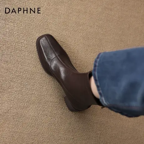 达芙妮短筒弹力瘦瘦靴女秋冬2025年新款复古粗跟小方头加绒马丁靴图片