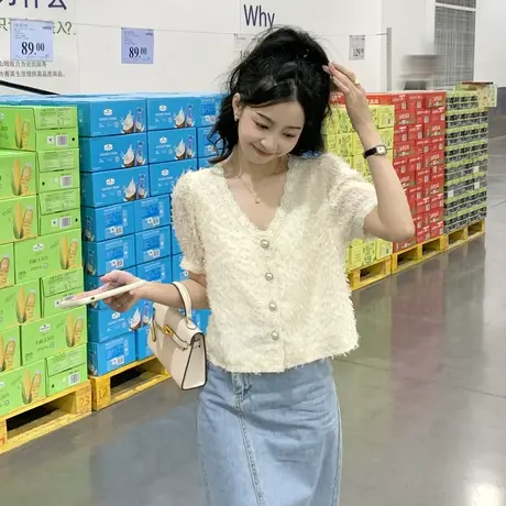 唐狮V领短袖T恤女温柔夏季新款冷淡系高级感上衣时髦设计感小衫f商品大图