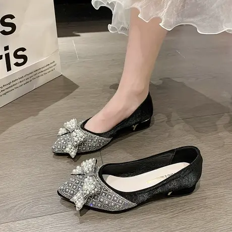 珍珠浅口粗跟单鞋女2023年新款仙女风气质瓢鞋蝴蝶结不累脚豆豆鞋图片