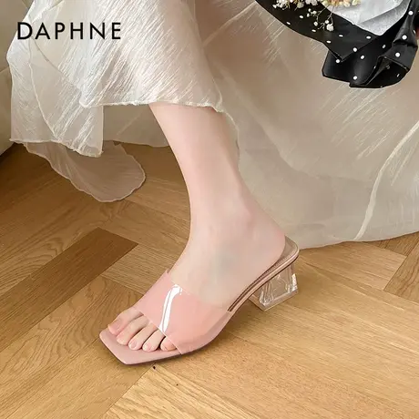 达芙妮高跟凉鞋女2023年新款夏季透明凉鞋水晶粗跟一字带凉拖外穿图片