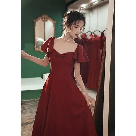 敬酒服新娘新款2023夏季酒红色平时可穿小个子订婚连衣裙礼服高端图片