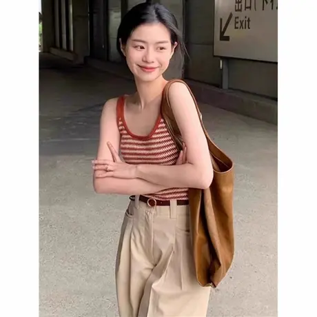 条纹冰丝针织吊带背心内搭无袖女夏季设计感小众修身显瘦短款上衣图片