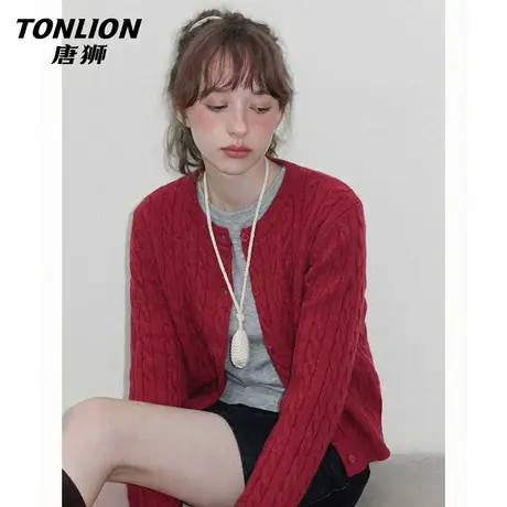 唐狮官方红色绞花针织衫女2026新款春秋款女士圆领宽松开衫毛衣VB图片