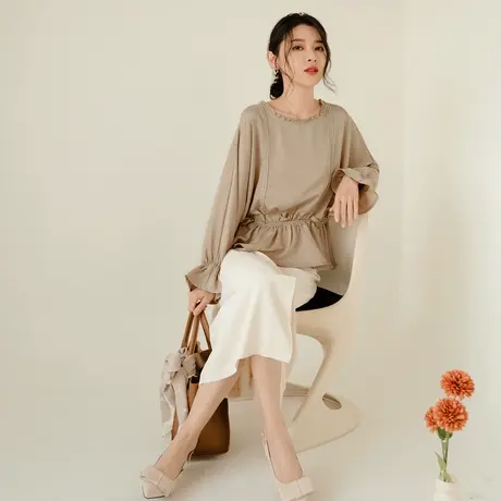 桔熊春秋季微光泽荷叶边拼接宽松蝙蝠袖收腰上衣女装大码AB16370商品大图