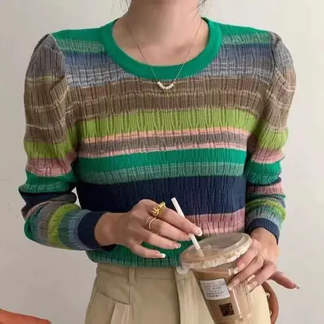 彩虹拼色条纹宽松慵懒风日系毛衣女套头圆领短款打底衫2023年爆款图片