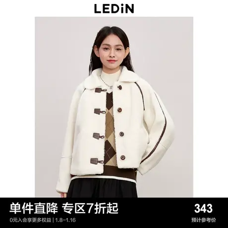 乐町撞边设计仿羊羔毛复合短外套秋冬新款白色牛角扣毛毛外套图片