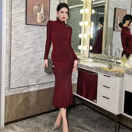 酒红色敬酒服晚宴礼服裙平时可穿独特高领设计感小众亮闪闪连衣裙商品大图