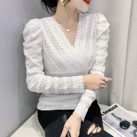 性感蕾丝衫女春秋新款欧货泡泡袖修身上衣洋气百搭V领打底衫长袖图片