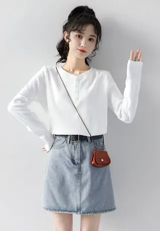 白色长袖t恤女ins潮2024新款早秋宽松初春秋冬内搭打底衫上衣百搭商品大图