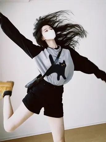 纯棉拼色插肩长袖t恤女2023新款宽松港味chic小众设计感打底上衣图片