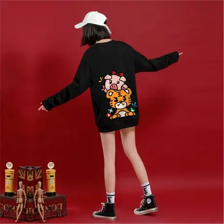 Ohlyah虎年卫衣本命年定制logo老虎小猪印花长袖虎虎生威情侣外套图片