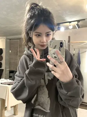 潮牌oversize卫衣女秋冬春秋薄款连帽宽松美式复古小众设计感外套图片