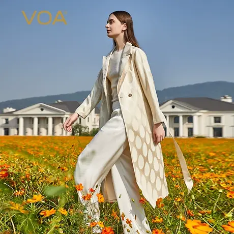 VOA真丝重磅34姆米提花堆领一粒扣长袖宽松侧插袋撞料桑蚕丝外套商品大图