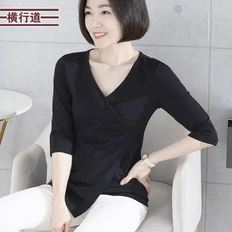 2025春季新款五分袖V领上衣中年妈妈中袖T恤女大码收腰纯色打底衫商品大图