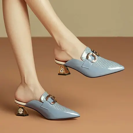 里外真皮包头半拖鞋女外穿粗跟夏季新款金属扣尖头凉拖防滑牛筋底商品大图