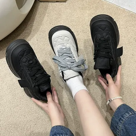 永希乐福鞋女2024年春秋季新款厚底松糕粗跟单鞋超火英伦风小皮鞋图片