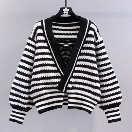 小香风条纹针织开衫女2023早春新款宽松毛衣外套配吊带背心两件套图片