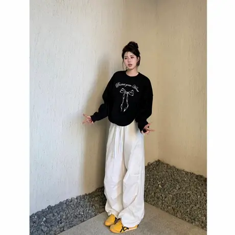 黑色圆领卫衣女2025新款爆款早秋韩系长袖蝴蝶结印花上衣秋冬加绒商品大图