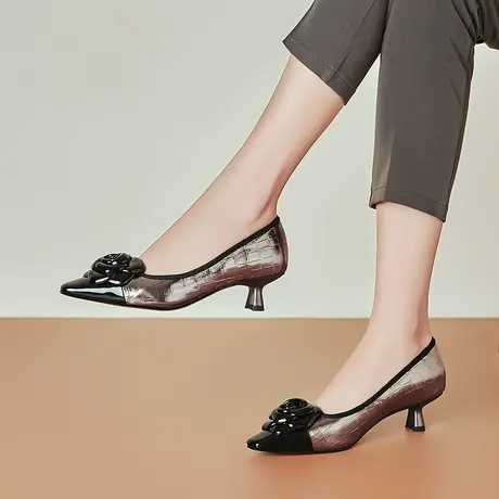 法式拼接浅口单鞋尖头中跟金属质感优雅花朵里外纯皮新款真皮女鞋商品大图