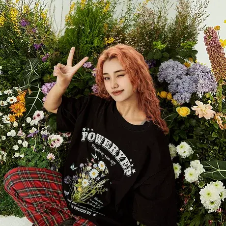 YEP黑色小雏菊字母印花t恤男女同款短袖宽松上衣美式复古潮牌体恤图片