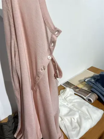 经典返场面膜t微透ju显瘦V领排扣皮肤衣薄打底长袖T恤女百搭上衣商品大图