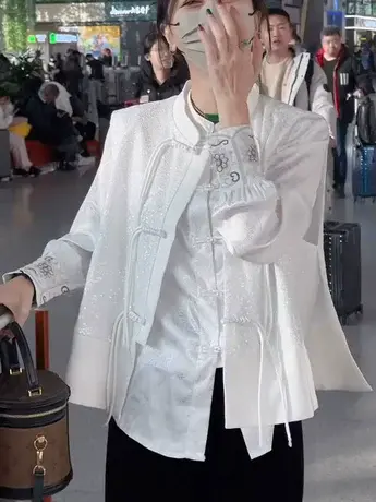 新中式国风禅意女装白色盘扣马甲上衣轻奢高级感重工亮片百搭马夹图片