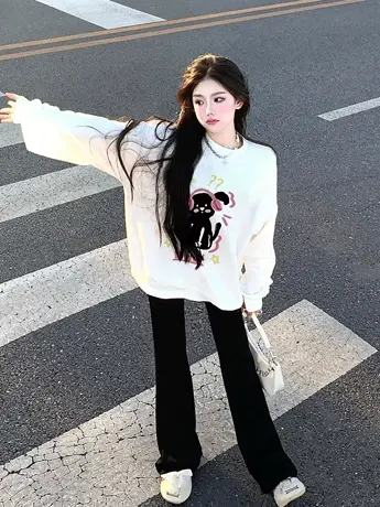 白色圆领卫衣女春秋2023新款慵懒风宽松小众设计感休闲长袖上衣潮商品大图